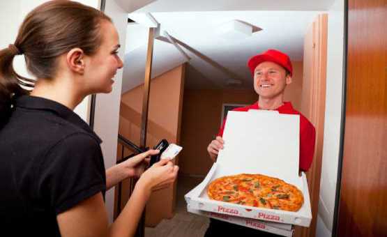 on-demand pizza delivery app